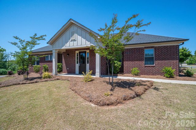 5228 Courtyard Lane, Belmont, NC 28012
