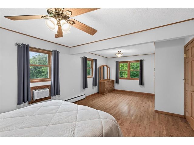 843 Yellowstone Trail, Hudson, WI 54016