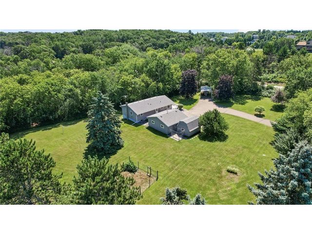 843 Yellowstone Trail, Hudson, WI 54016