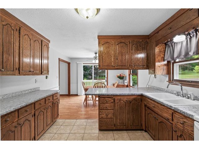 843 Yellowstone Trail, Hudson, WI 54016
