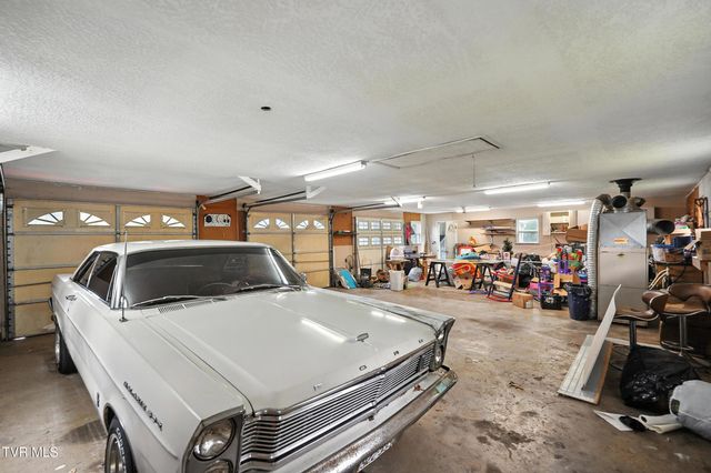 2509 Dc Caney Ridge Road, Clintwood, VA 24228