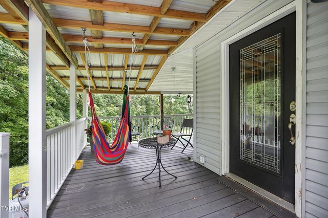 2509 Dc Caney Ridge Road, Clintwood, VA 24228