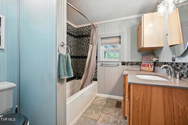 2509 Dc Caney Ridge Road, Clintwood, VA 24228