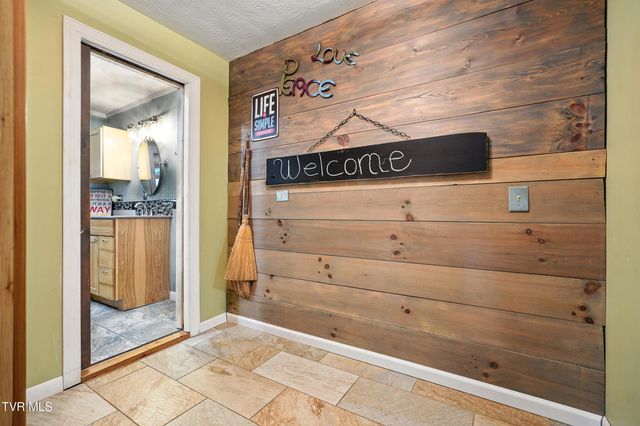 2509 Dc Caney Ridge Road, Clintwood, VA 24228