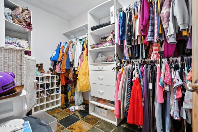 2509 Dc Caney Ridge Road, Clintwood, VA 24228