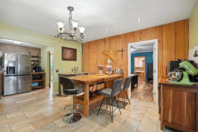 2509 Dc Caney Ridge Road, Clintwood, VA 24228