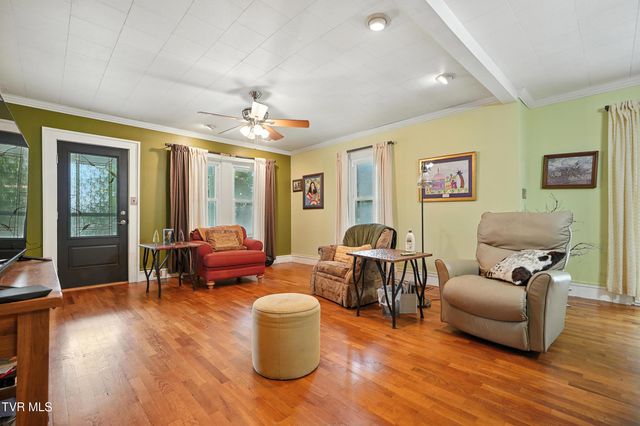 2509 Dc Caney Ridge Road, Clintwood, VA 24228