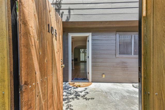 2601 S Braeswood Boulevard 105, Houston, TX 77025