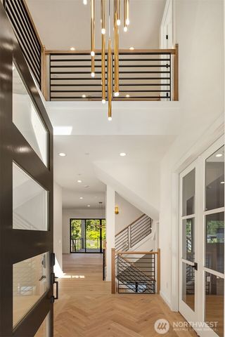 11309 113th Place NE, Kirkland, WA 98033