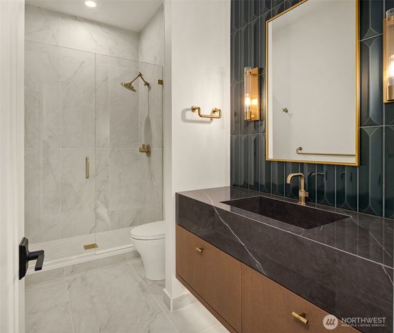 11309 113th Place NE, Kirkland, WA 98033
