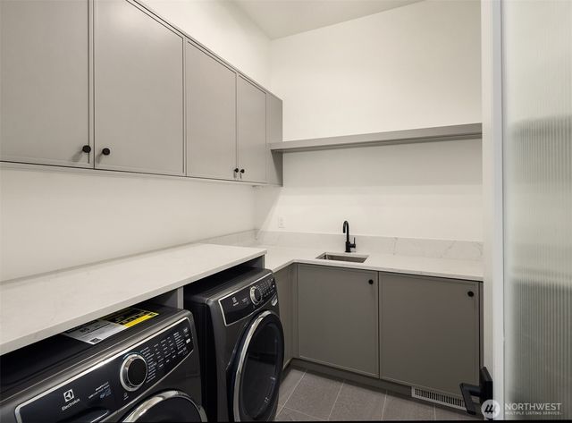 11309 113th Place NE, Kirkland, WA 98033