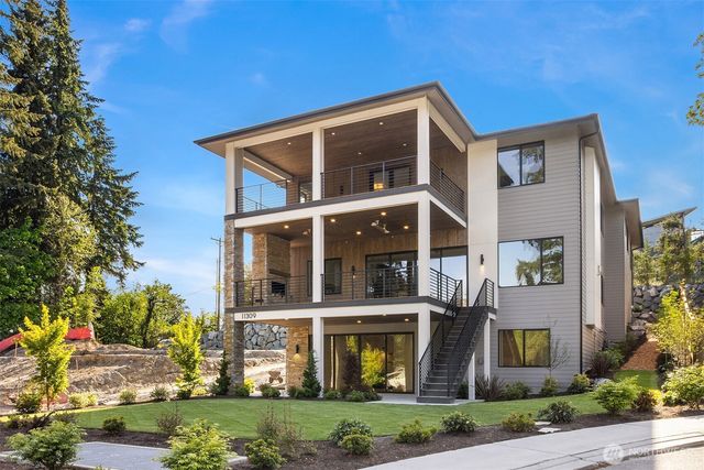 11309 113th Place NE, Kirkland, WA 98033