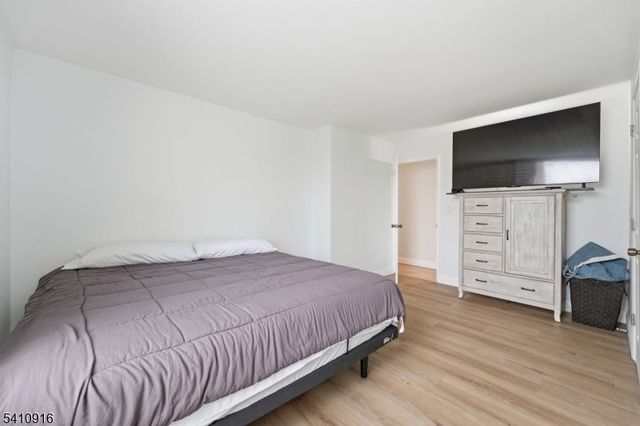 712 N Broad St 3C, Elizabeth City, NJ 07208