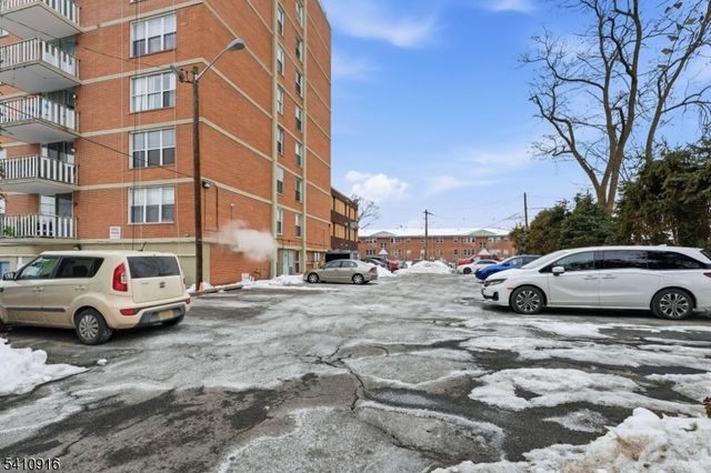 712 N Broad St 3C, Elizabeth City, NJ 07208