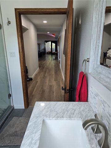 30461 Live Oak, Running Springs, CA 92382