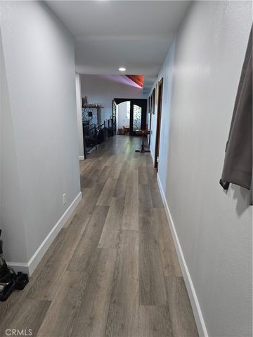30461 Live Oak, Running Springs, CA 92382