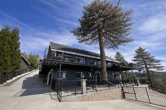 30461 Live Oak, Running Springs, CA 92382