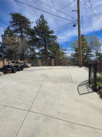 30461 Live Oak, Running Springs, CA 92382