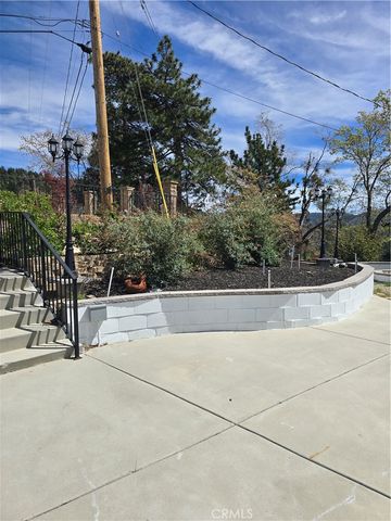 30461 Live Oak, Running Springs, CA 92382