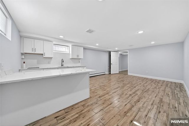 28 1st Street, Wallington, NJ 07057