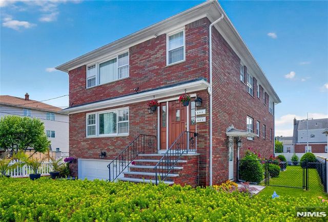 28 1st Street, Wallington, NJ 07057