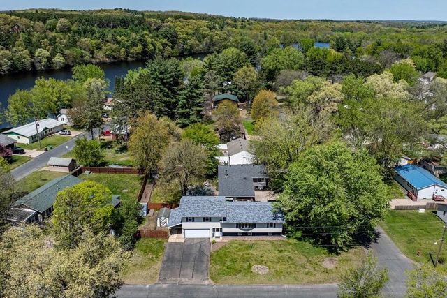 106 Lilac Street, Eau Claire, WI 54703