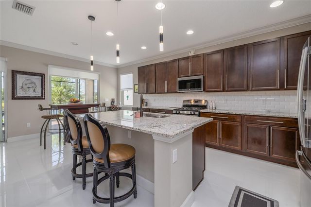 1174 AVERY MEADOWS WAY, Deland, FL 32724