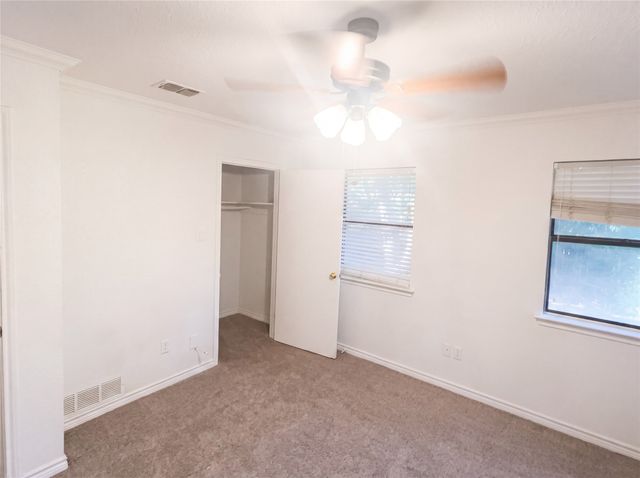 120 Rs County Road 1623, Lone Oak, TX 75453