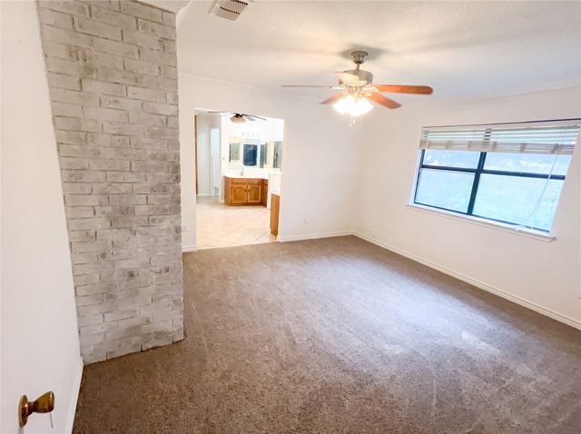 120 Rs County Road 1623, Lone Oak, TX 75453