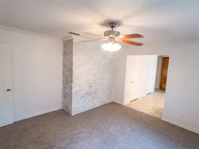 120 Rs County Road 1623, Lone Oak, TX 75453