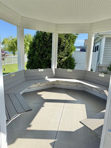 609 Breaker Cove Drive, Bay City, MI 48708