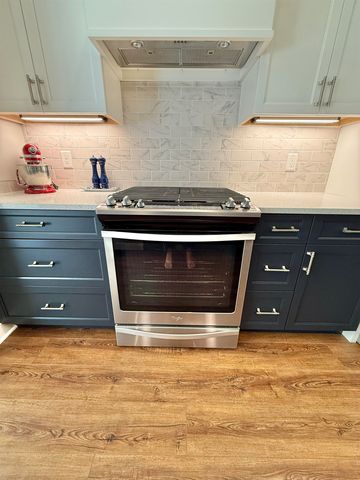 609 Breaker Cove Drive, Bay City, MI 48708