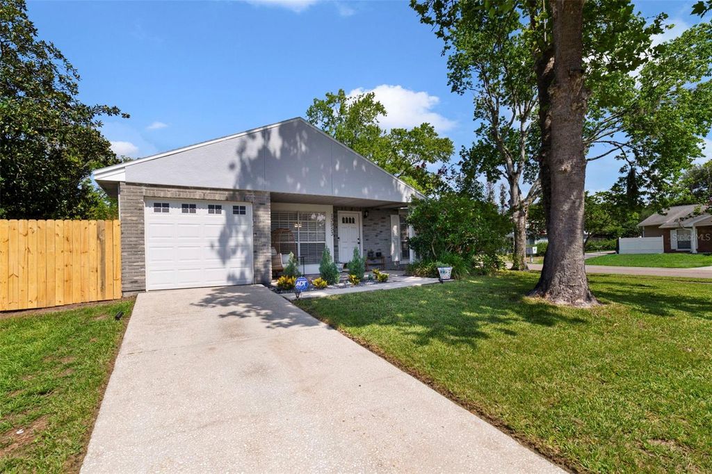 13953 FOX MEADOW DRIVE, Orlando, FL 32826