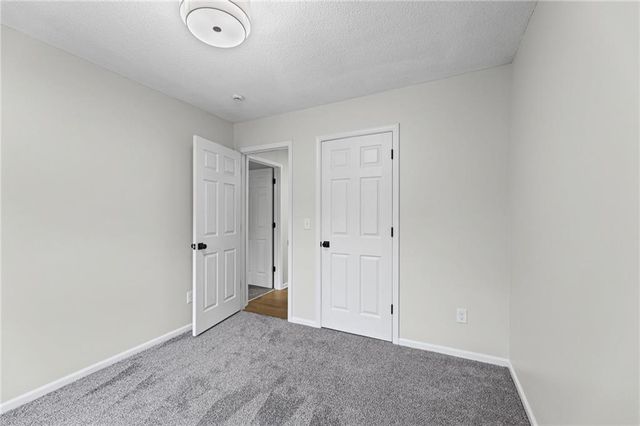 9822 Hardesty Avenue, Kansas City, MO 64137