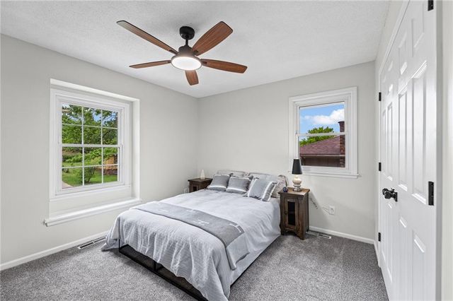 9822 Hardesty Avenue, Kansas City, MO 64137