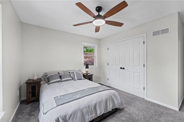 9822 Hardesty Avenue, Kansas City, MO 64137