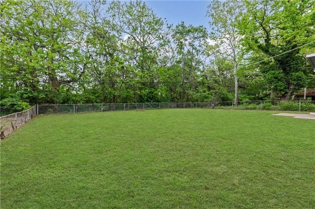 9822 Hardesty Avenue, Kansas City, MO 64137