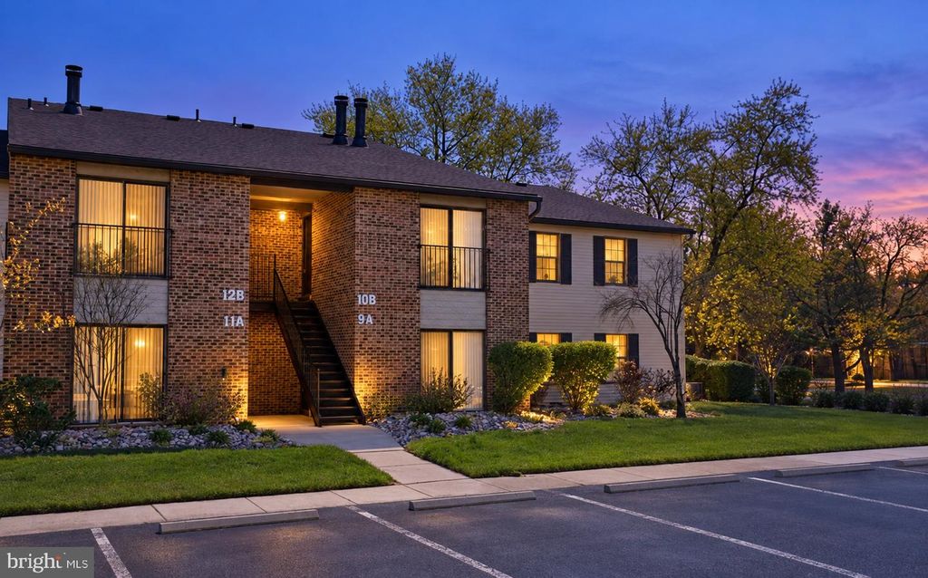 10B SUMAC CT, MOUNT LAUREL, NJ 08054 — exterior