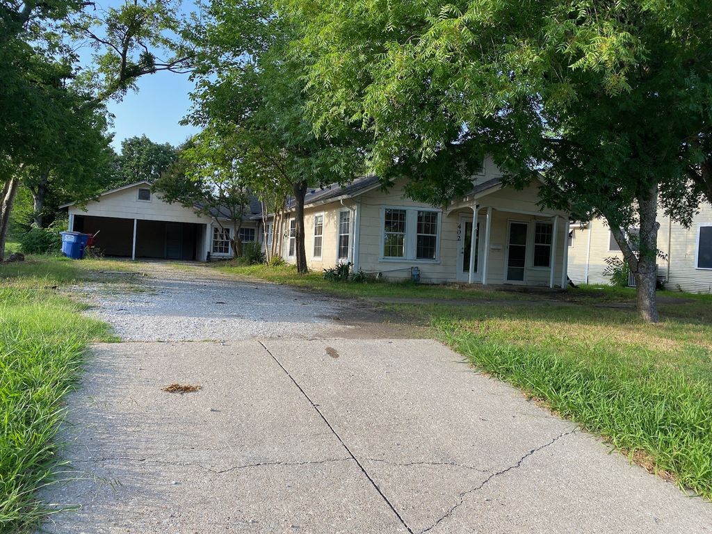 402 McKinney Street, Farmersville, TX 75442