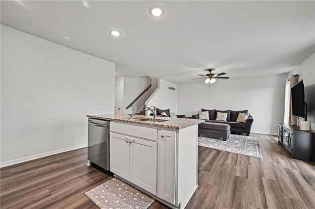 10294 Lucca Lane, Peculiar, MO 64078