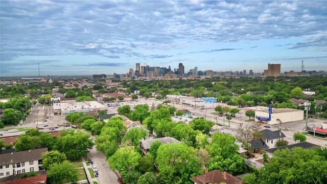 4951 E Side Avenue, Dallas, TX 75214