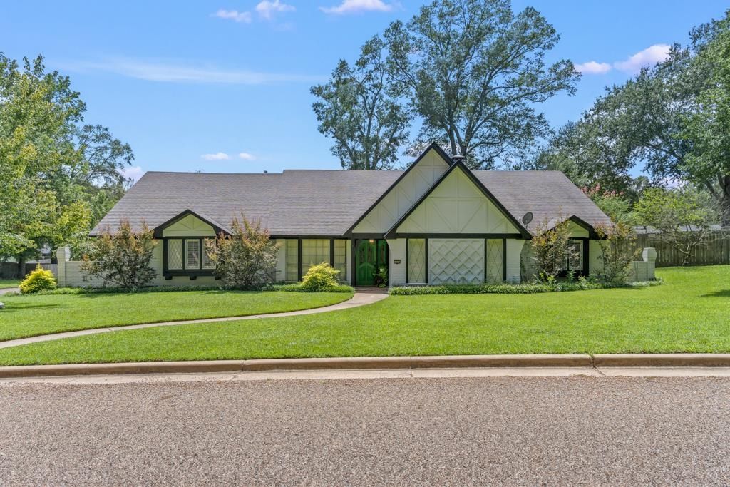 1205 Dogwood, Gilmer, TX 75644