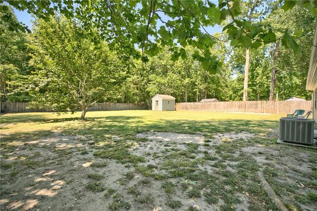 4834 Clopton DR, Hayes, VA 23072