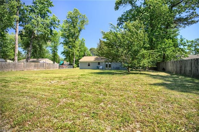 4834 Clopton DR, Hayes, VA 23072