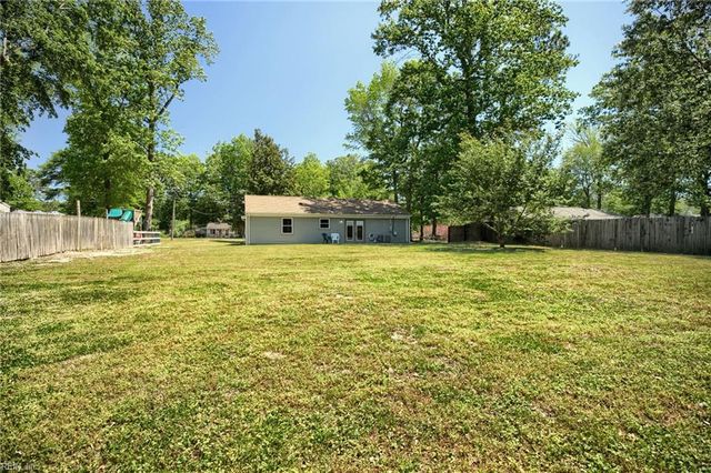 4834 Clopton DR, Hayes, VA 23072
