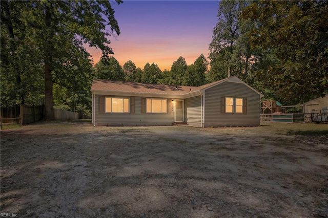 4834 Clopton DR, Hayes, VA 23072