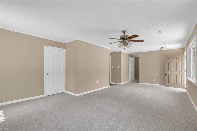 4834 Clopton DR, Hayes, VA 23072