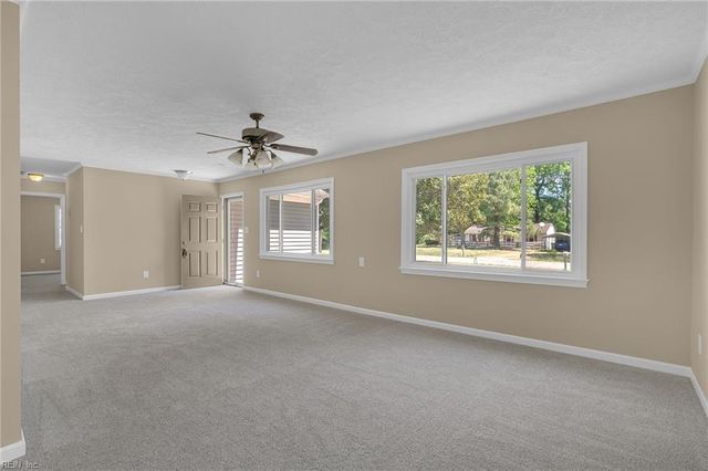 4834 Clopton DR, Hayes, VA 23072
