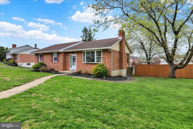 26 CRAIG DR, Reading, PA 19606