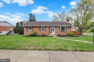 26 CRAIG DR, Reading, PA 19606